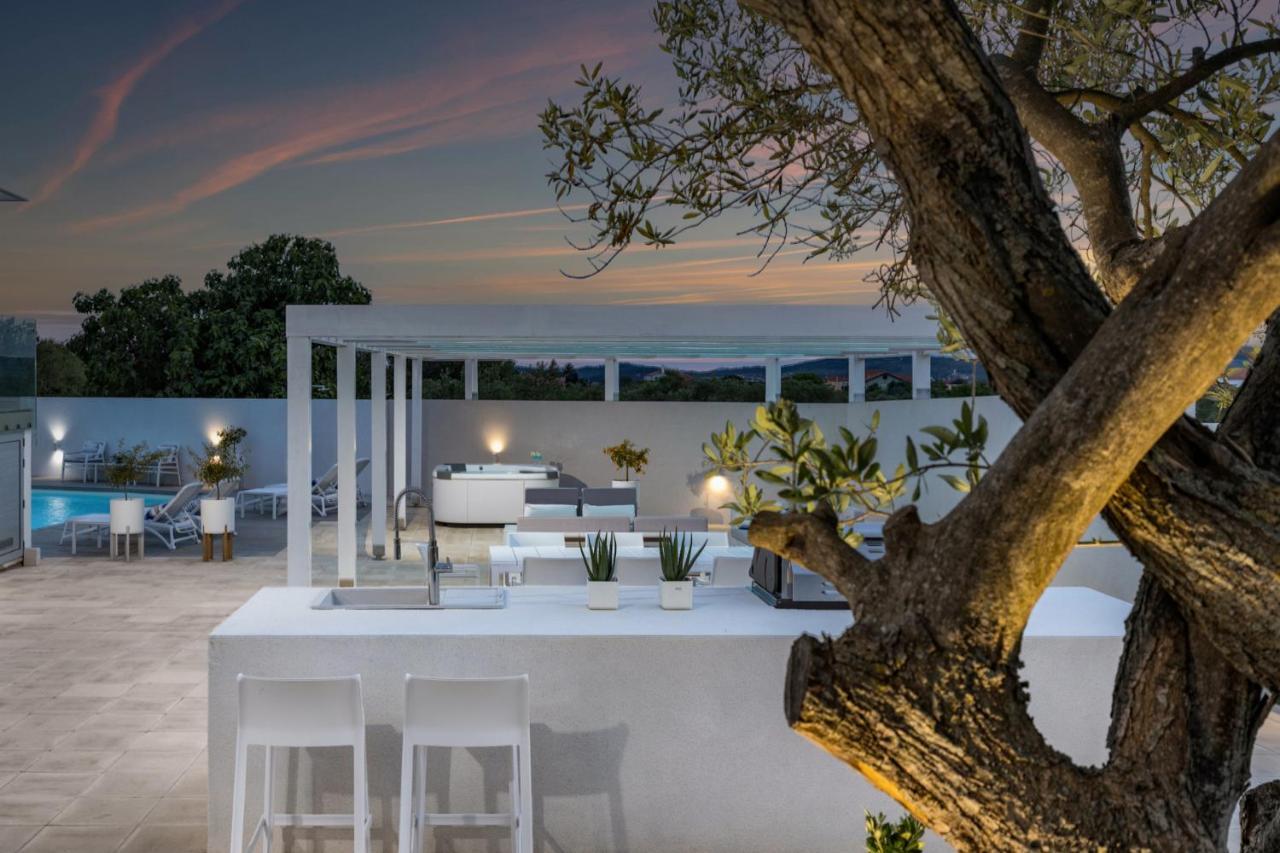 Lalic Gallery Villa بيبينيا المظهر الخارجي الصورة